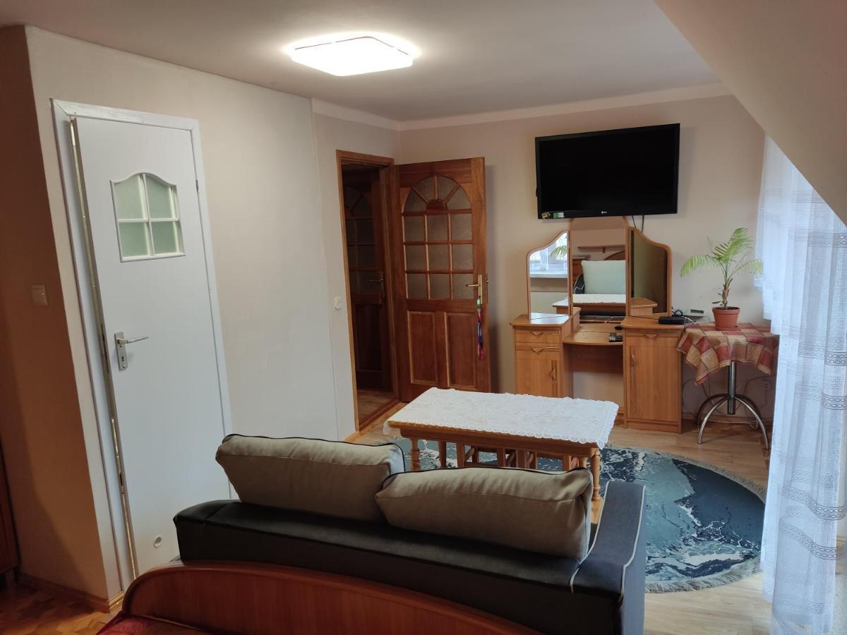 Podelniska Porąbka Exterior foto